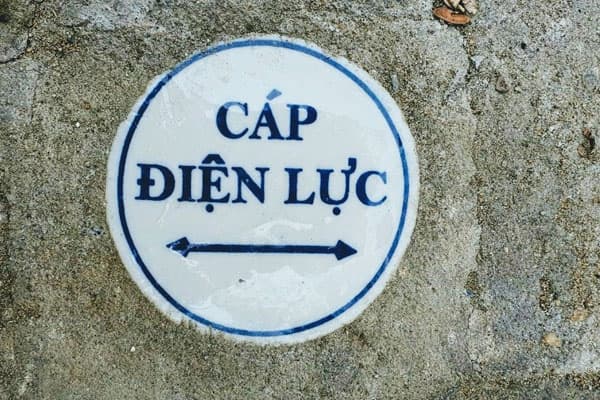 Mốc sứ cáp ngầm