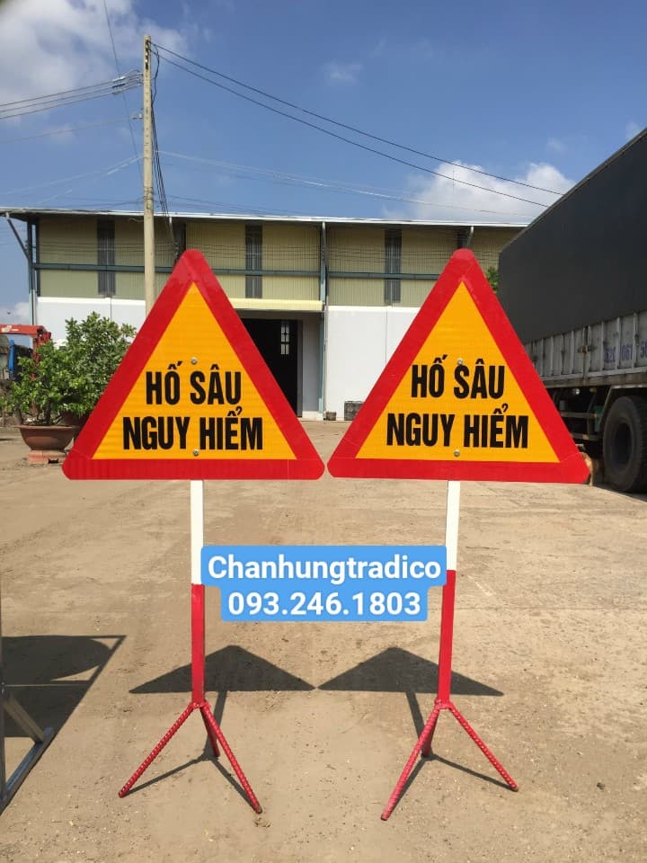 Biển hố sâu nguy hiểm